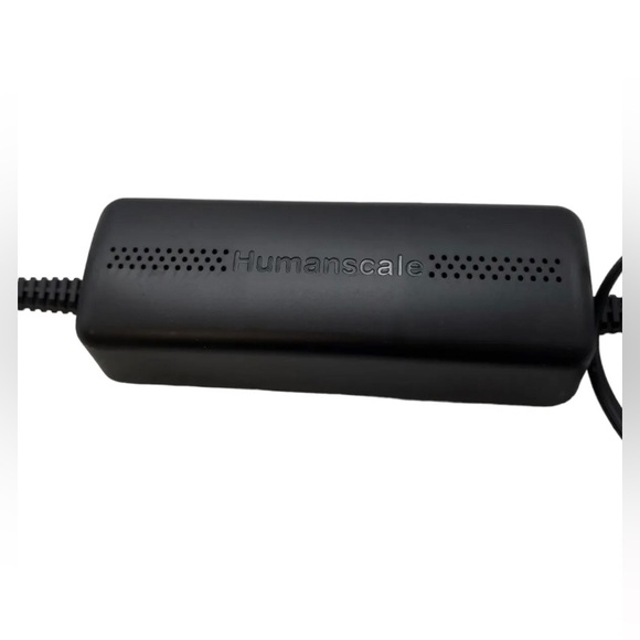 Humanscale Fluorescent Lamp Ballast AC Adapter - Picture 3 of 4